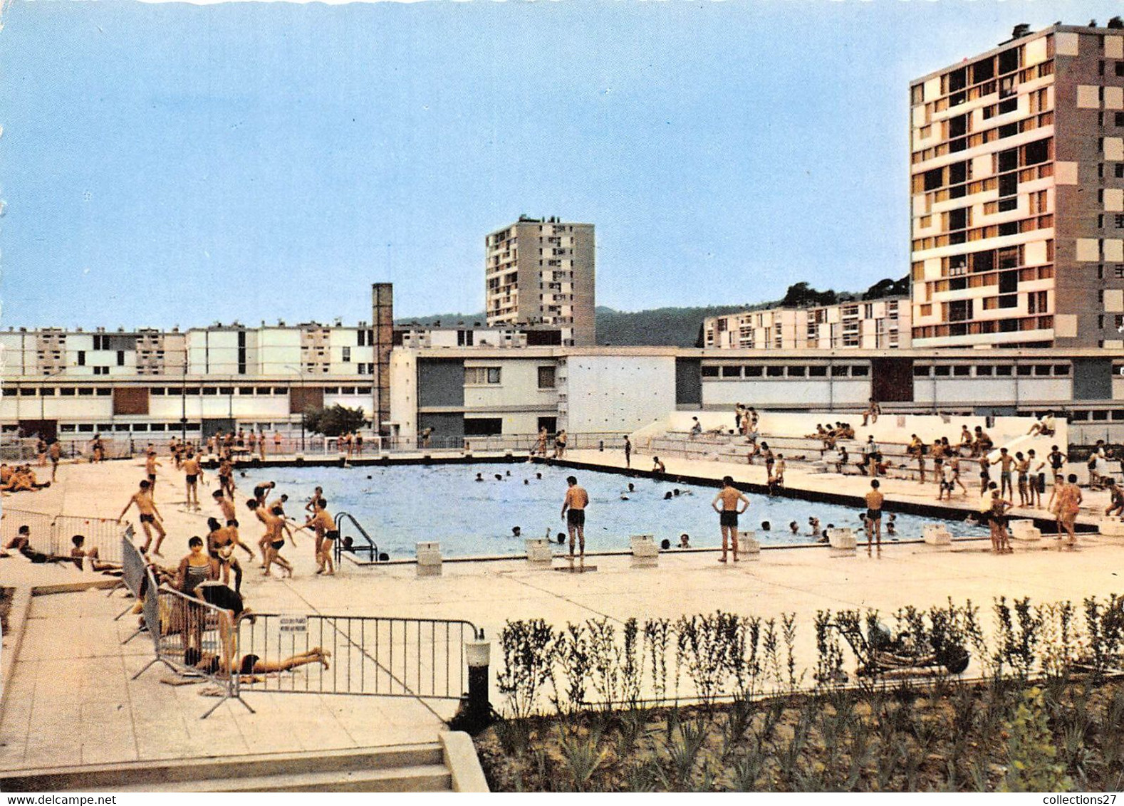 30-BAGNOLS-SUR-CESE- LA PISCINE OLYMPIQUE DES ESCANAUX - Bagnols-sur-Cèze