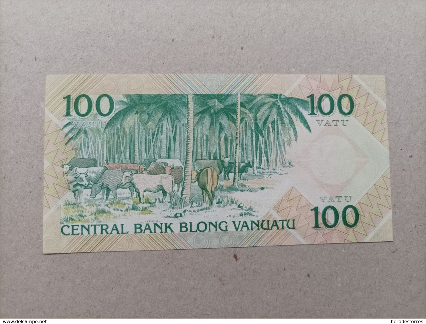 Billete De Vanuatu De 100 Vatu, Año 1982 Serie AA000270 Nº Bajisimo, UNC - Vanuatu