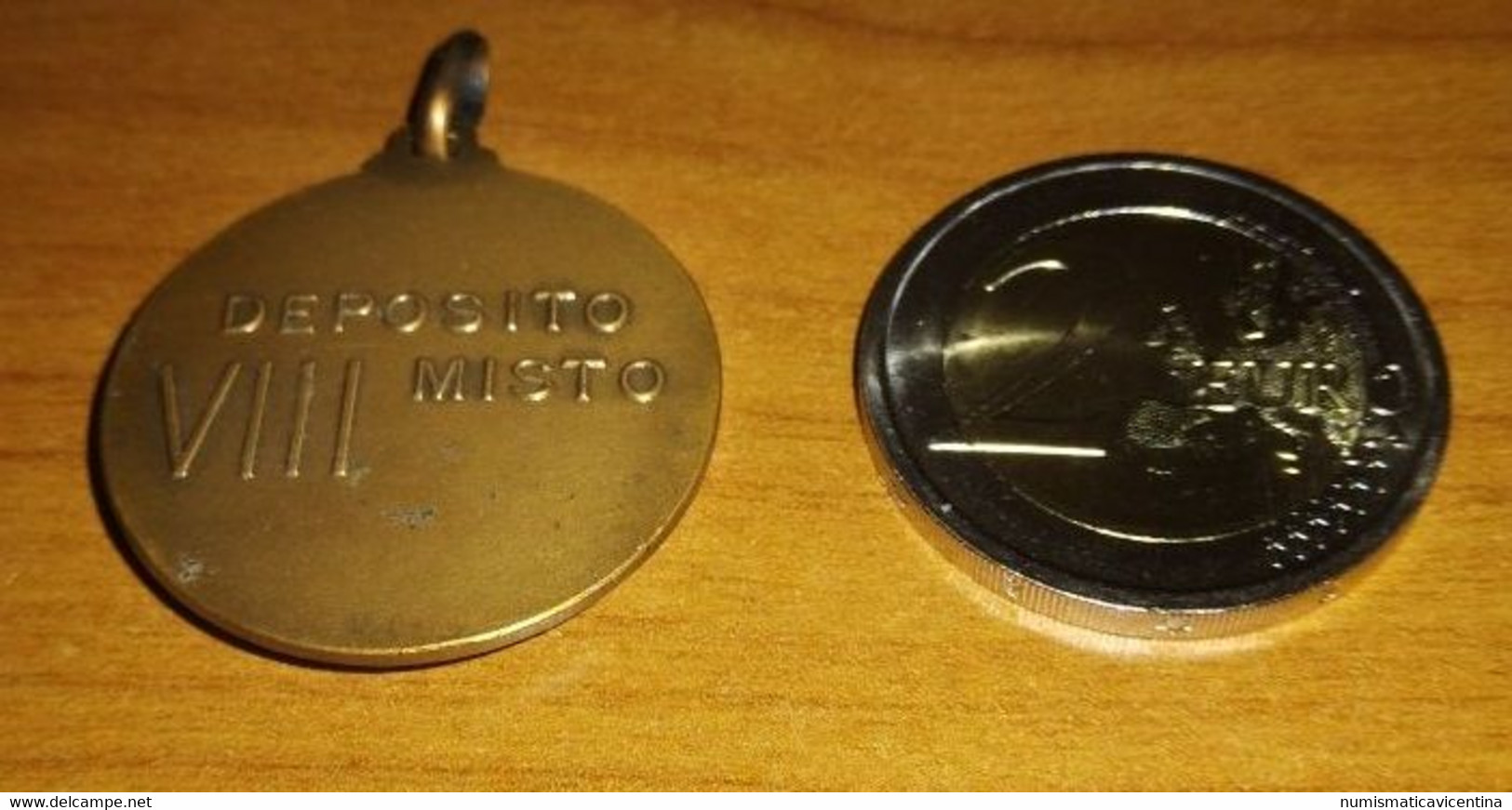 Esercito Italiano  E.I. Medaglia VIII° Deposito Misto Di Vicenza In Bronzo - Italie