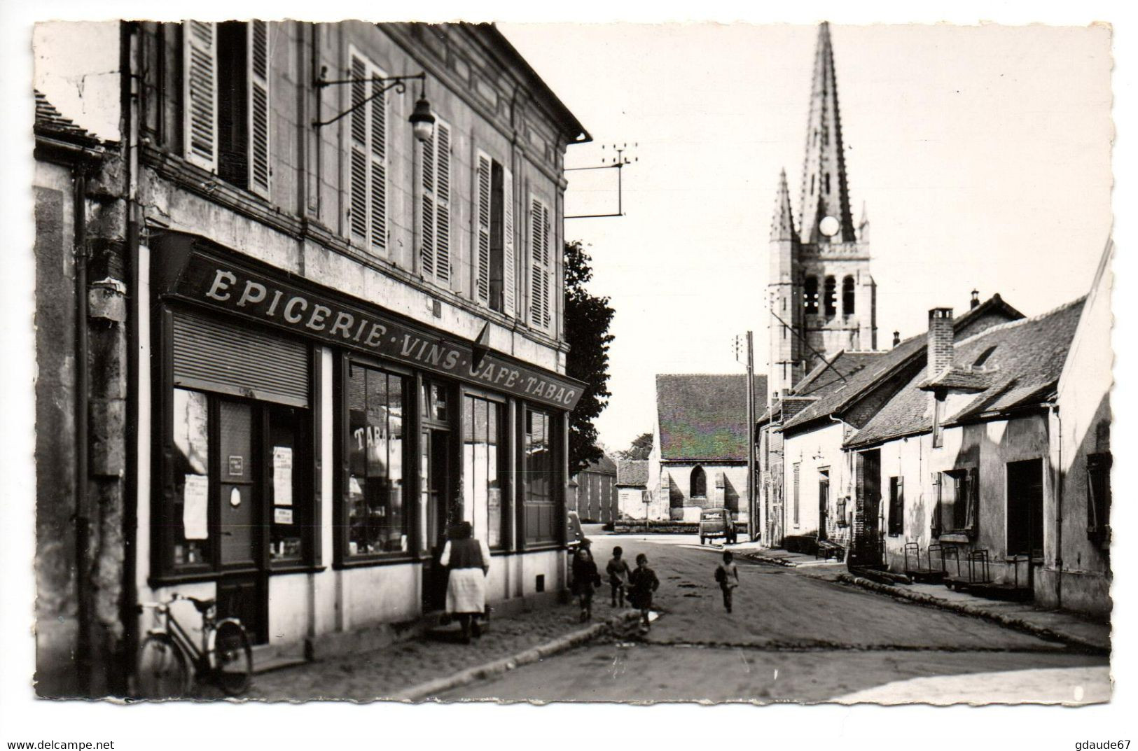 VENETTE (60) - VUE VERS L'EGLISE - EPICERIE VINS CAFE TABAC - Venette