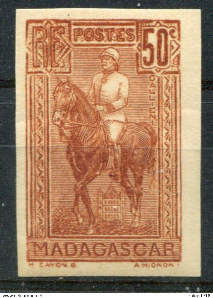 Madagascar              N° 184 **  Non Dentelé - Neufs