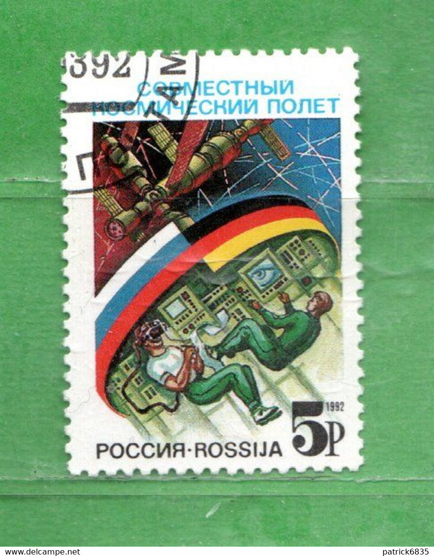 Russia ° - 1992 - VOL SPATIAL -. Yv. 5920. Timbrato.  Come Scansione - Usati