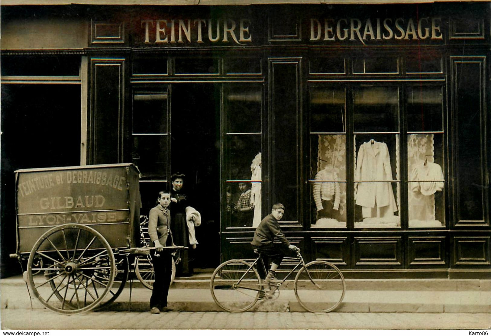 Lyon Vaise * Carte Photo 1910 * Devanture Commerce Magasin Teinture & Dégraissage GILBAUD - Lyon 9