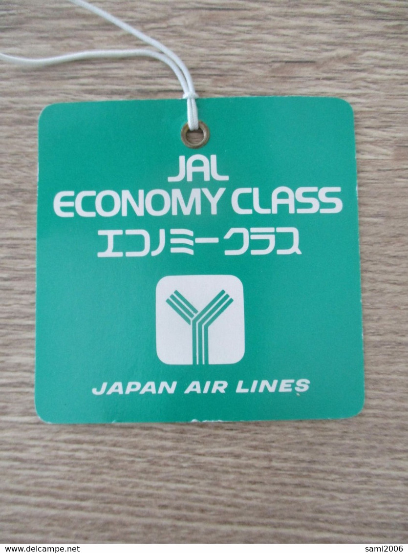 Etiquette à Bagage Compagnie Aérienne Japan Air Lines Japon - Baggage Labels & Tags