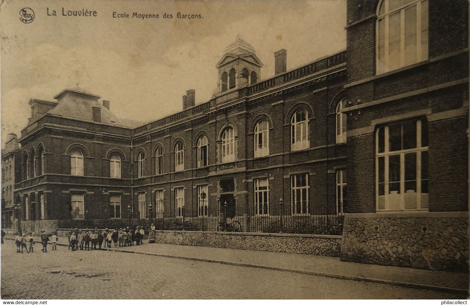 La Louviere // Ecole Moyenne Des Garcons (animee) 19?? - La Louviere