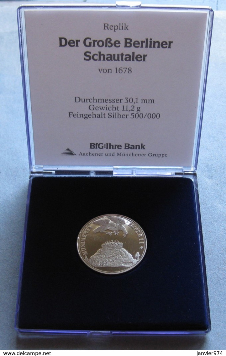 Refrappe En Argent De 1990 Große Berliner Schautaler 1678, Par BfG Bank FB, Dans Sa Boite .FDC - Taler Et Doppeltaler