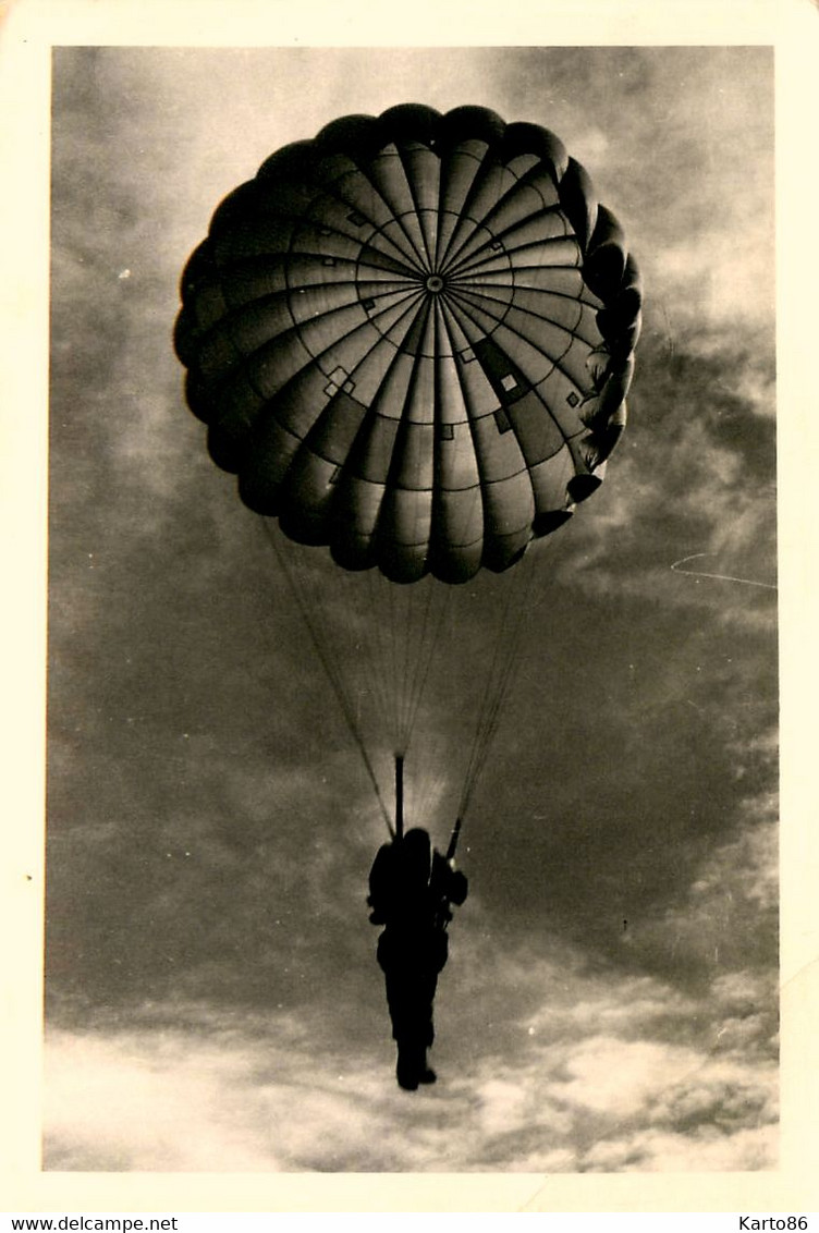 Parachutisme * Carte Photo Aviation * Parachutiste - Parachutespringen