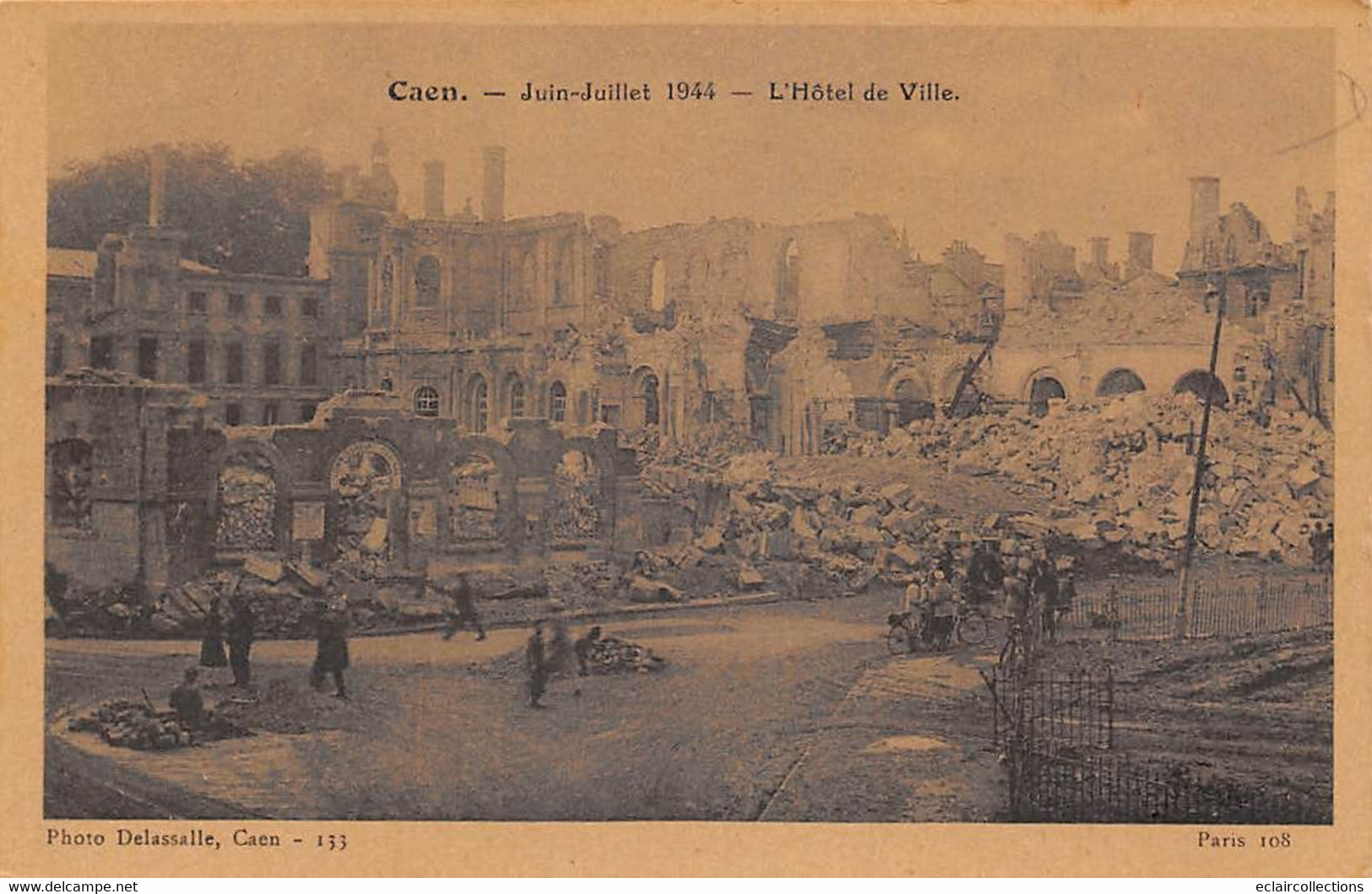 Caen       14         Lot de 10 cartes sur les bombardements    (voir scan)