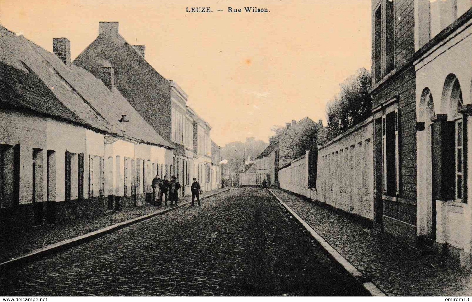 Leuze En Hainaut Rue Wilson édit R. Desterbecq Desaix - Leuze-en-Hainaut