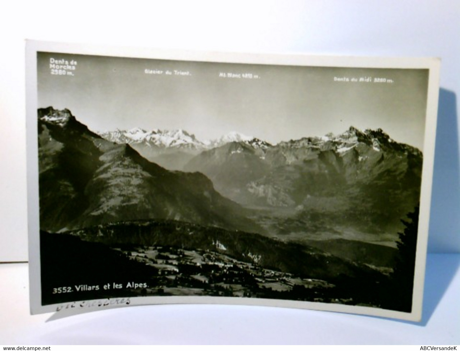 Villars Et Les Alpes. Schweiz. Alte Ansichtskarte / Postkarte S/w. Gel. 1934. Landschaft Im Tale Mit Ort, Bena - Villars-les-Moines