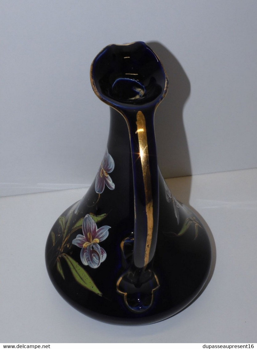 *VASE AIGUIERE PORCELAINE BLEU De FOUR ORCHIDEES EMAILLEES XXe Déco émail  E - Vases