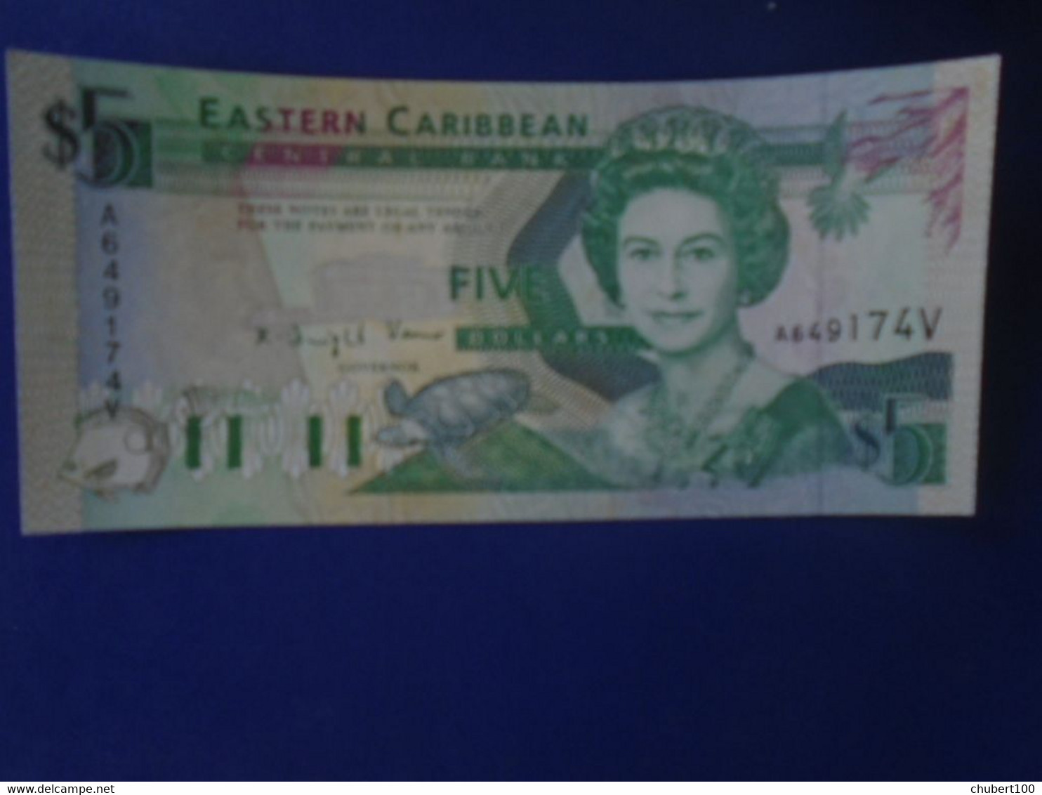 EAST CARIBBEAN  ,   P 26k + 26v, 5 Dollars , ND 1993, VF/EF UNC - Caribes Orientales