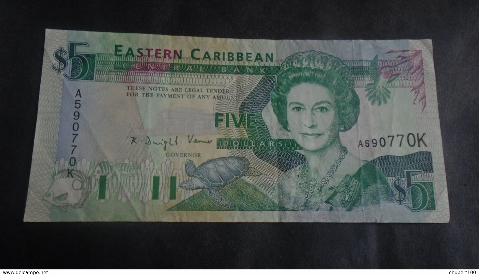 EAST CARIBBEAN  ,   P 26k + 26v, 5 Dollars , ND 1993, VF/EF UNC - Caraïbes Orientales