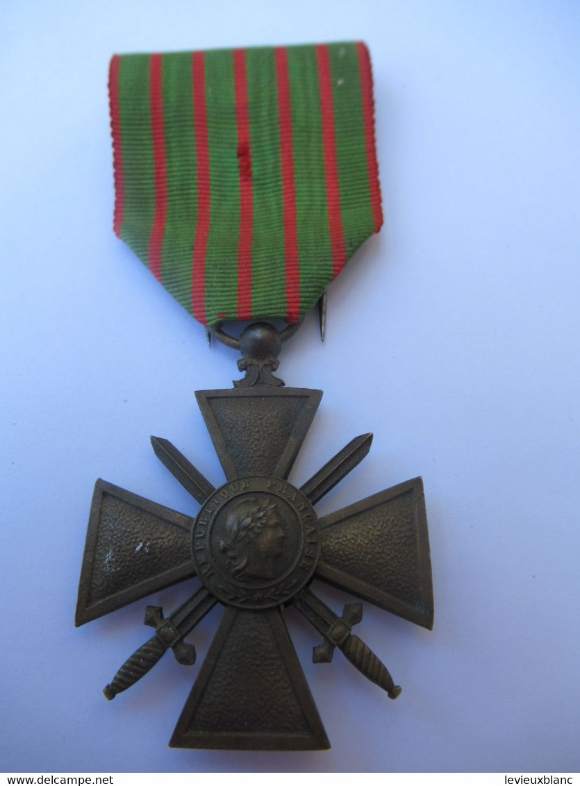 Médaille Ancienne / R F / CROIX De GUERRE / Avec Citation (manque L'étoile)  /1914-1917             MED413 - 1914-18