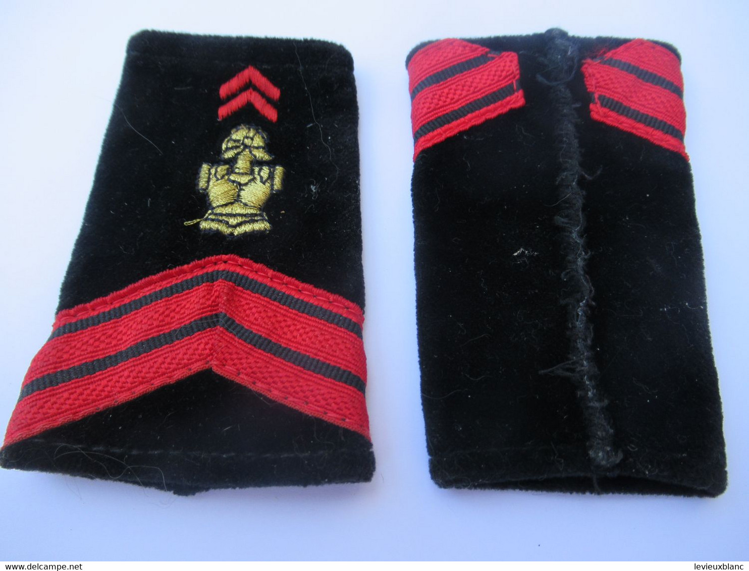 Epaulettes Caporal-Chef Du Génie / Velours Et Tissage Paramentique/vers 1980-2000                       ET345 - Altri & Non Classificati