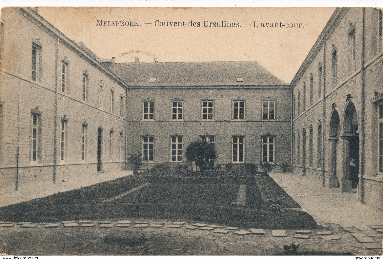 MELSBROEK  COUVENT DES URSULINES  L AVANT COUR       2 SCANS - Steenokkerzeel