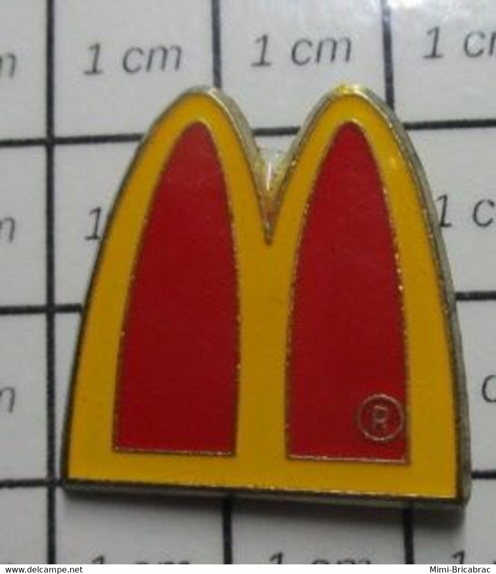 910B Pin's Pins / Beau Et Rare / THEME : McDONALD'S / LOGO McDO ANNEES 90 - McDonald's