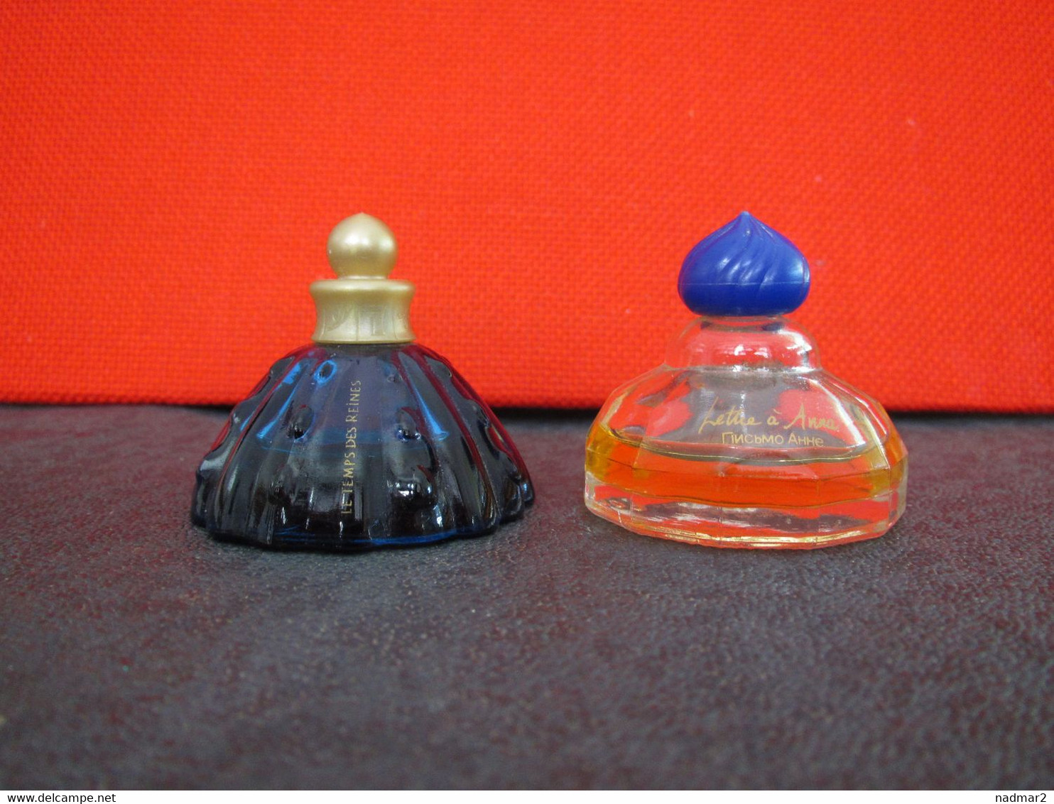 Le Monde En Parfums échantillon Miniature Le Temps Des Reines Et Lettre à Anna - Miniatures Womens' Fragrances (without Box)