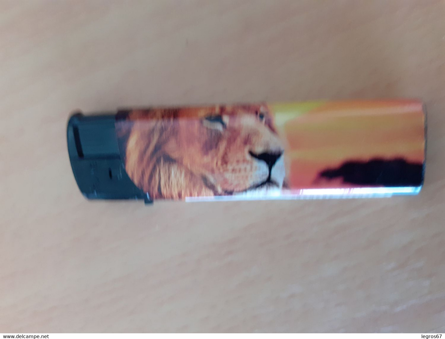 BRIQUET TABAC PRESSE LION - Autres & Non Classés