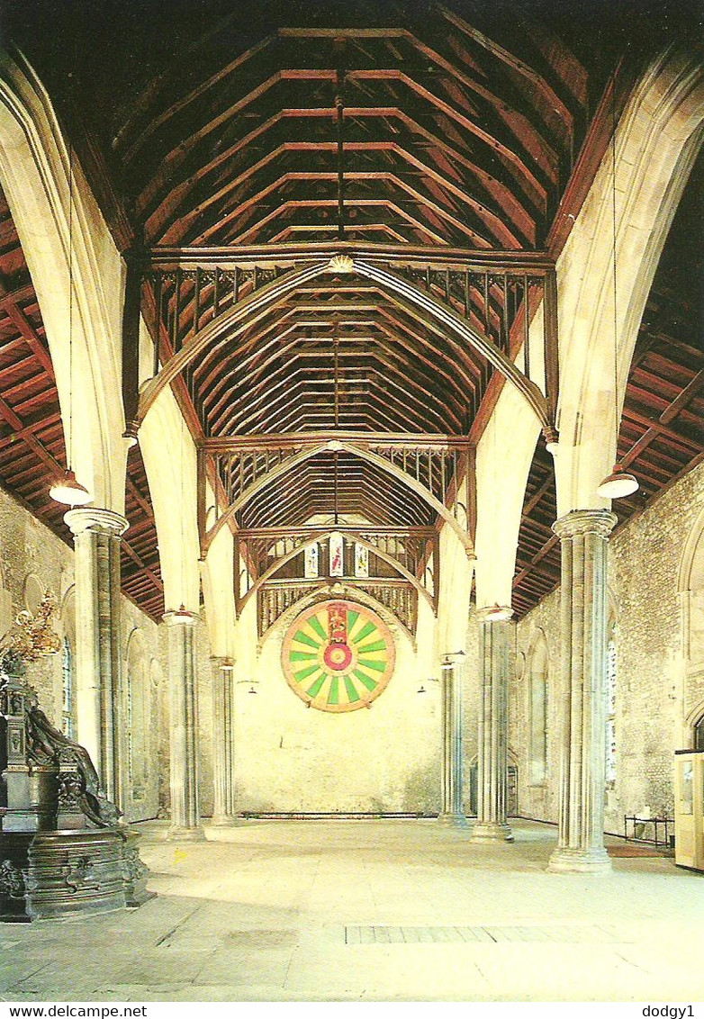 THE GREAT HALL OF WINCHESTER CASTLE, WINCHESTER, HAMPSHIRE,  ENGLAND.  UNUSED POSTCARD Lg8 - Winchester