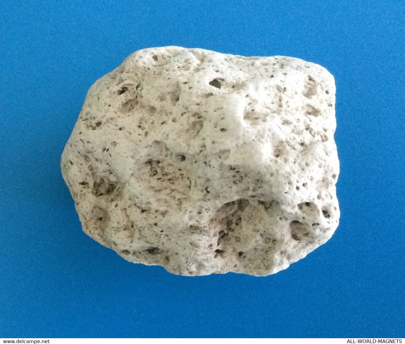 Pumice Stone From Black Beach Of Santorini Thera Island Greece, 19 G - Minéraux