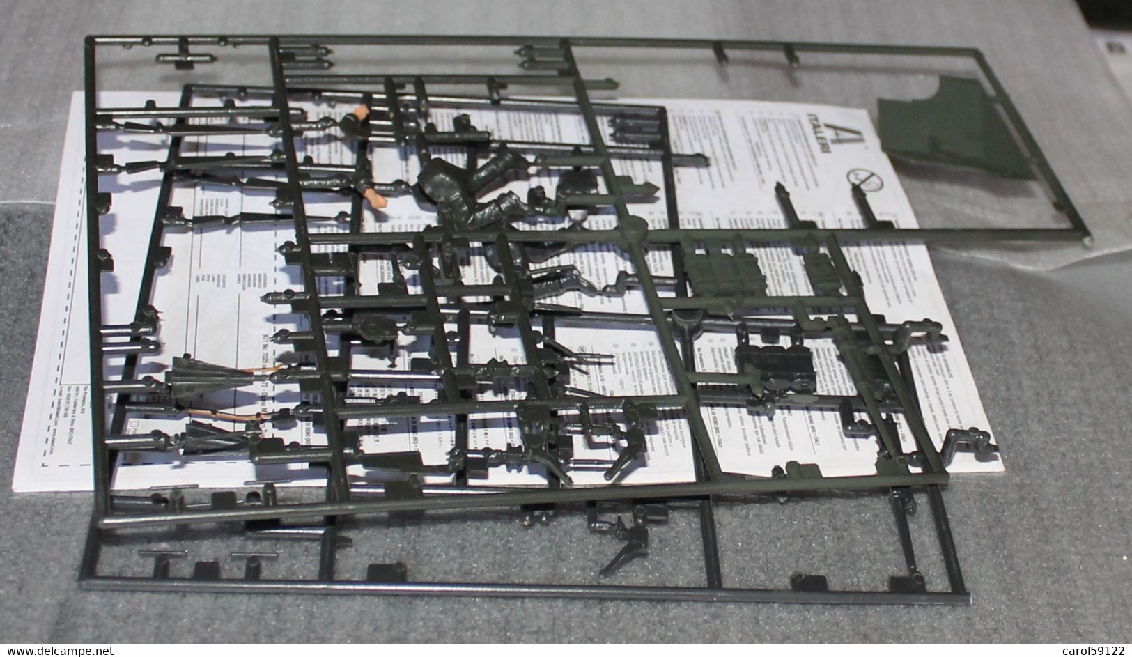 ITALERI LOT GRAPPES DODGE M6 ET PERSONNAGES - Army