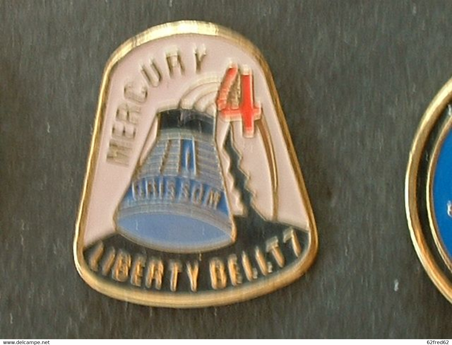 Pin's MISSION MERCURY 4 - LIBERTY BELT 7 - Space