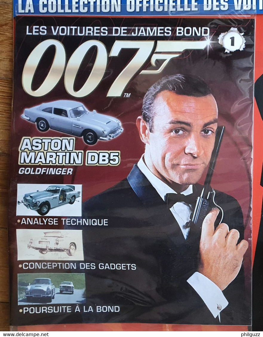 VOITURE LES VOITURES DE JAMES BON ASTON MARTIN DB5 Voiture Et Livret Sur Carte - Corgi Toys