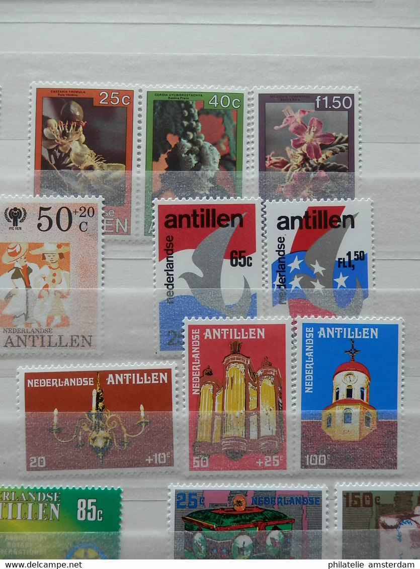 START 1 EURO! Dutch Antilles And Aruba 1950-1997: MNH Collection. - Collections (with Albums)
