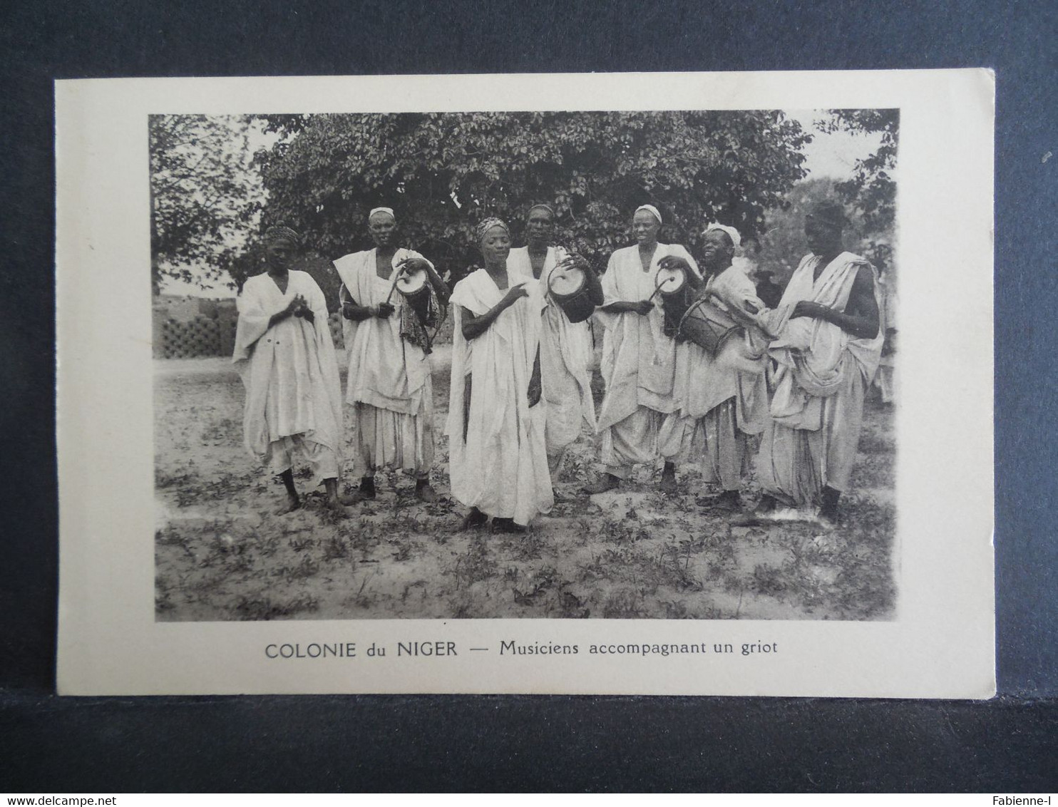 CPA - Niger - Musiciens Accompagnant Un Griot - Niger