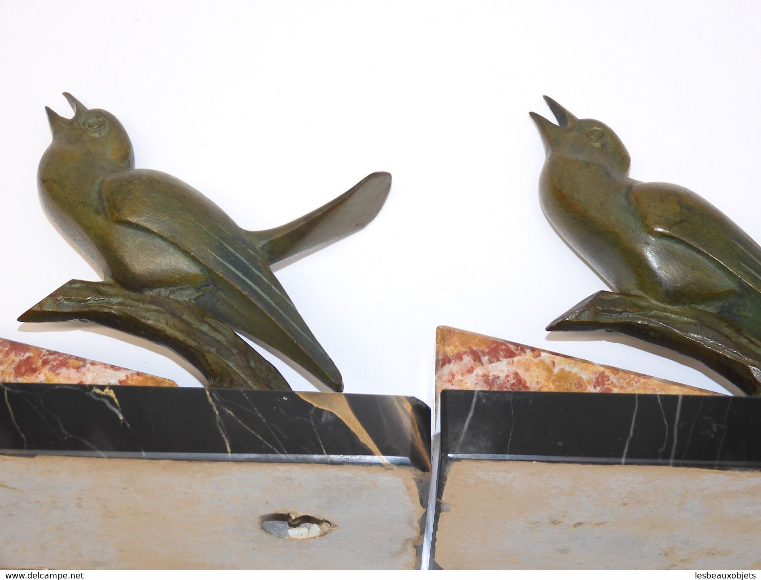 *BELLE PAIRE OISEAUX BRONZE ART DECO SERRE LIVRES PATINE VERTE SOCLE MARBRE   E