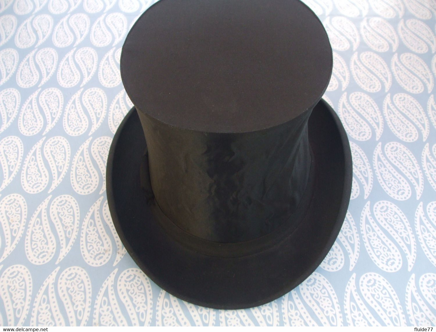 @ Ancien chapeau claque , taille 53  @