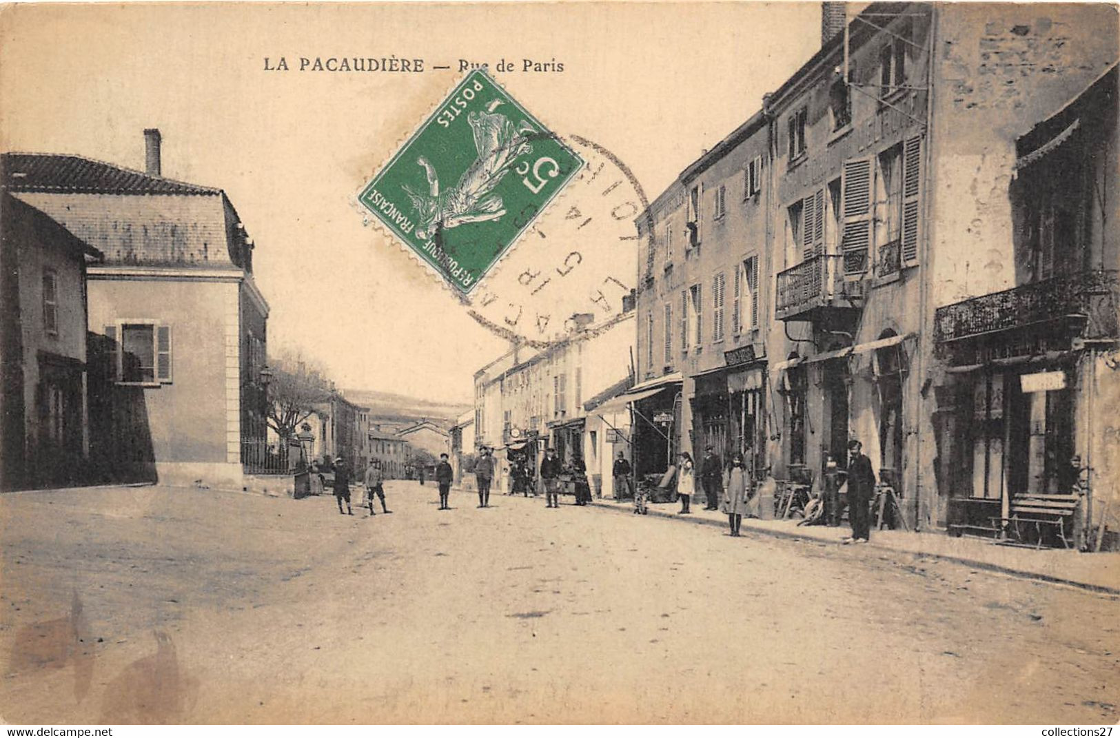 42-LA-PACAUDIERE- RUE DE PARIS - La Pacaudiere