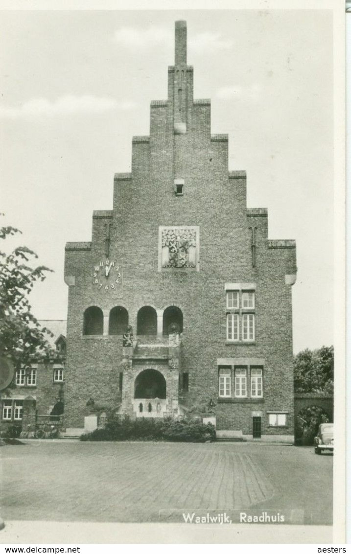 Waalwijk 1960; Raadhuis - Gelopen. (Fa. De Ronde - Waalwijk) - Waalwijk