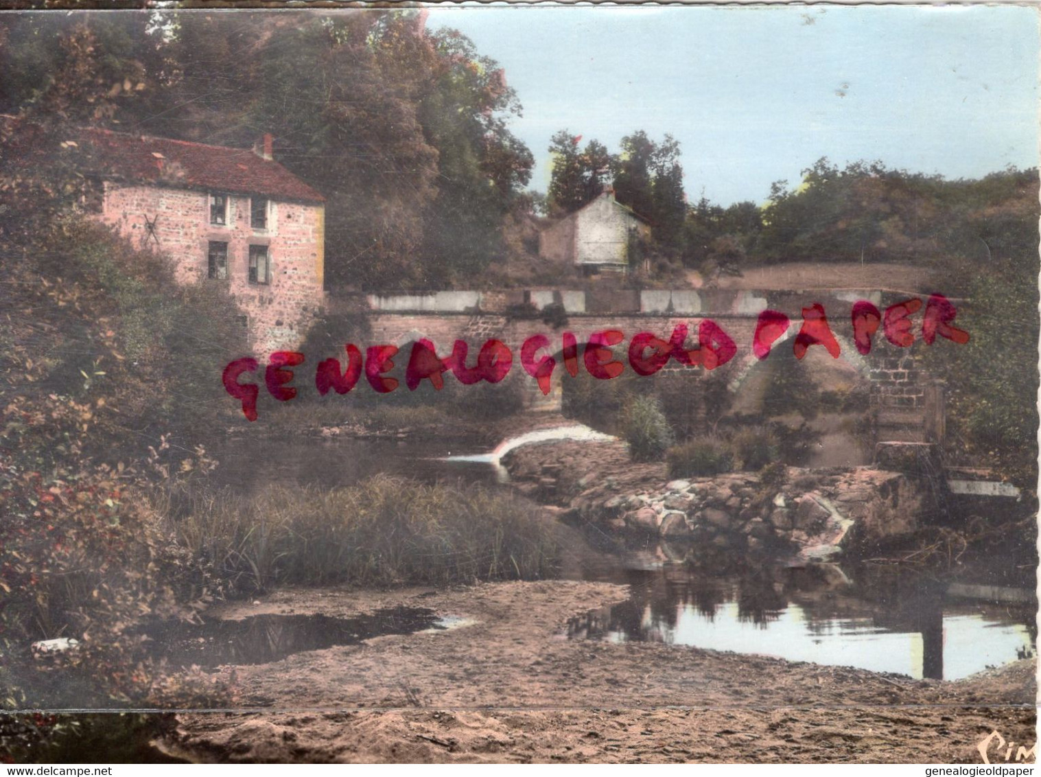 87- BESSINES SUR GARTEMPE-  LE VIEUX PONT -COMBIER MACON N° 10 - - Bessines Sur Gartempe