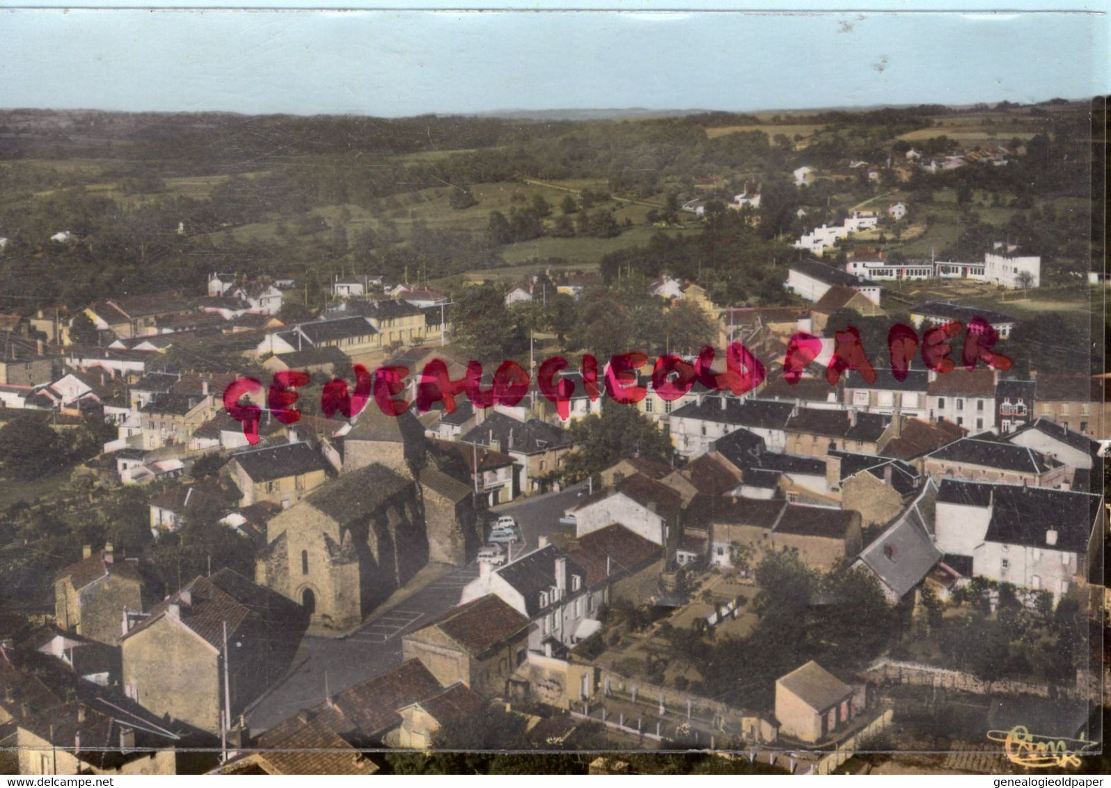 87- BESSINES SUR GARTEMPE- VUE GENERALE AERIENNE EGLISE - COMBIER MACON N° 152-30 A - Bessines Sur Gartempe