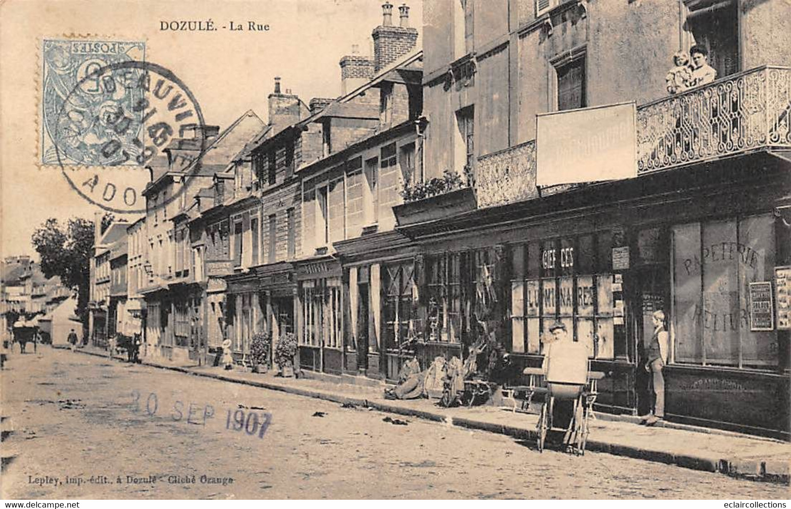 Dozulé          14           La Rue . Commerces.        (voir Scan) - Otros & Sin Clasificación