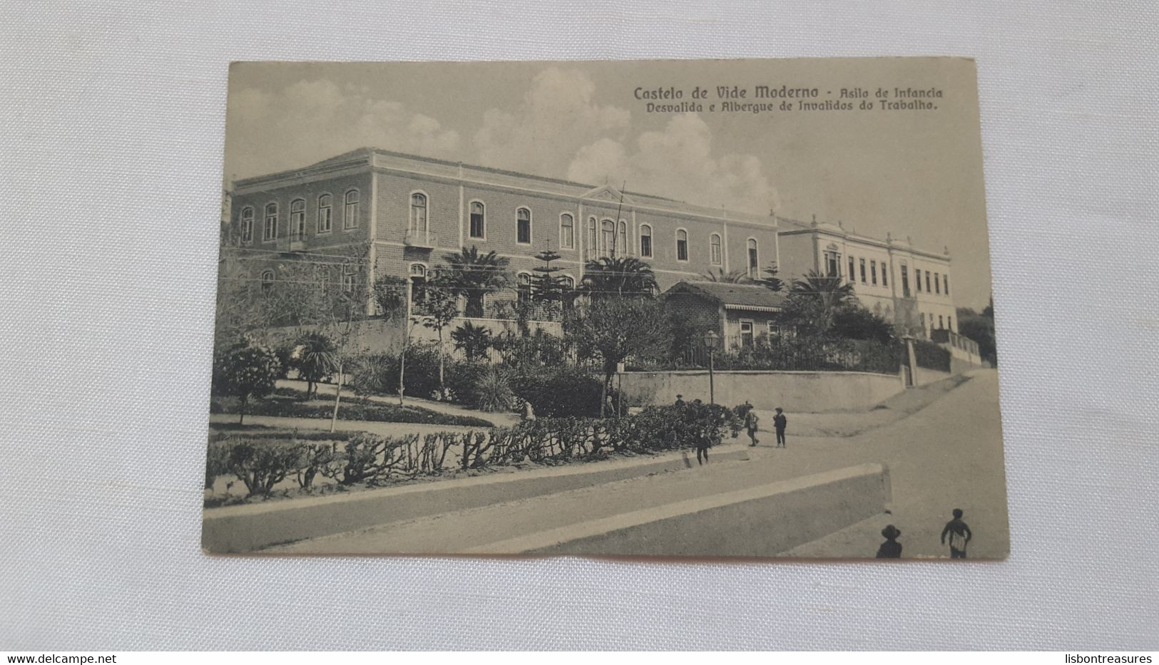 ANTIQUE POSTCARD PORTUGAL CASTELO DE VIDE - ASILO DE INFANCIA DESCALIDA E ALBERGUE DE INVALIDOS DO TRABALHO UNUSED - Portalegre