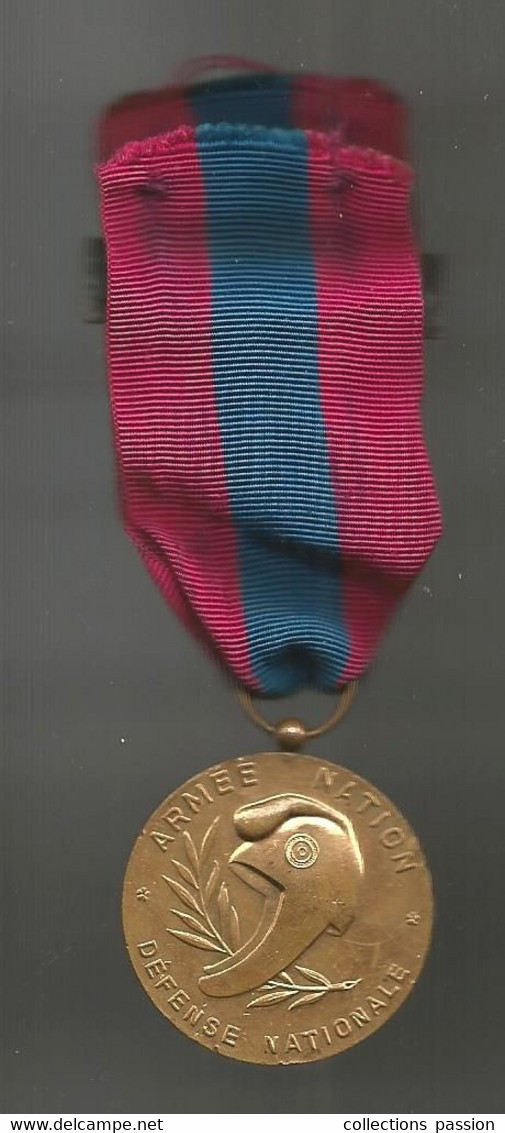 Médaille , DEFENSE NATIONALE , ARME BLINDEE , Armée Nation , ,militaria , 2 Scans ,  Frais Fr 2.85 E - Francia