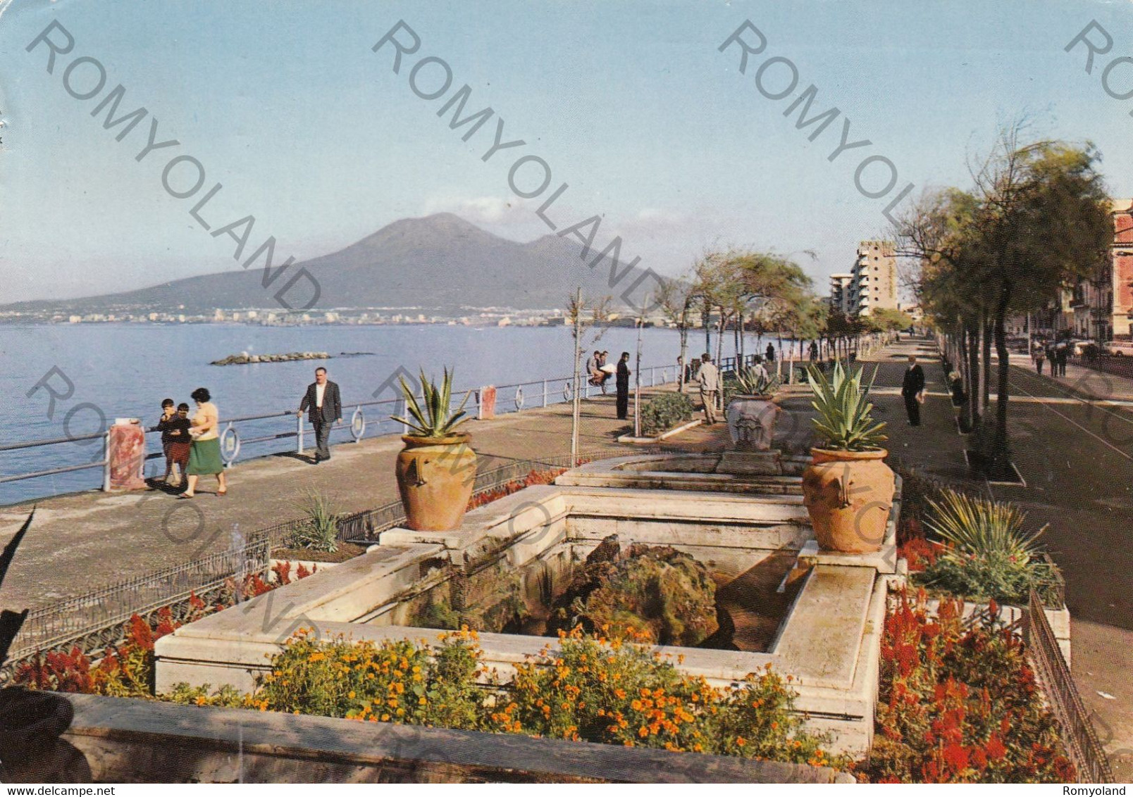 CARTOLINA  CASTELLAMMARE DI STABIA,CAMPANIA,LUNGOMARE-CORSO GSRIBALDI,VACANZA,ESTATE,BELLA ITALIA,VIAGGIATA 1973 - Castellammare Di Stabia