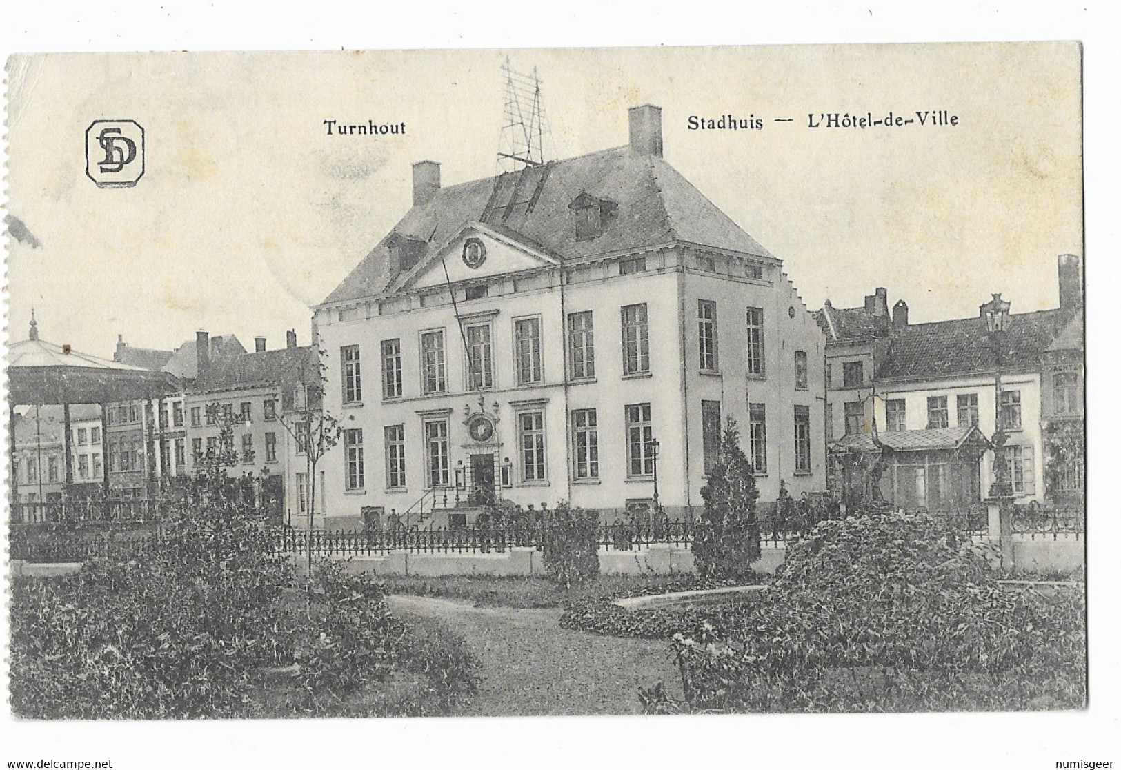 TURNHOUT  --  Stadhuis  --  L'Hôtel De Ville - Turnhout