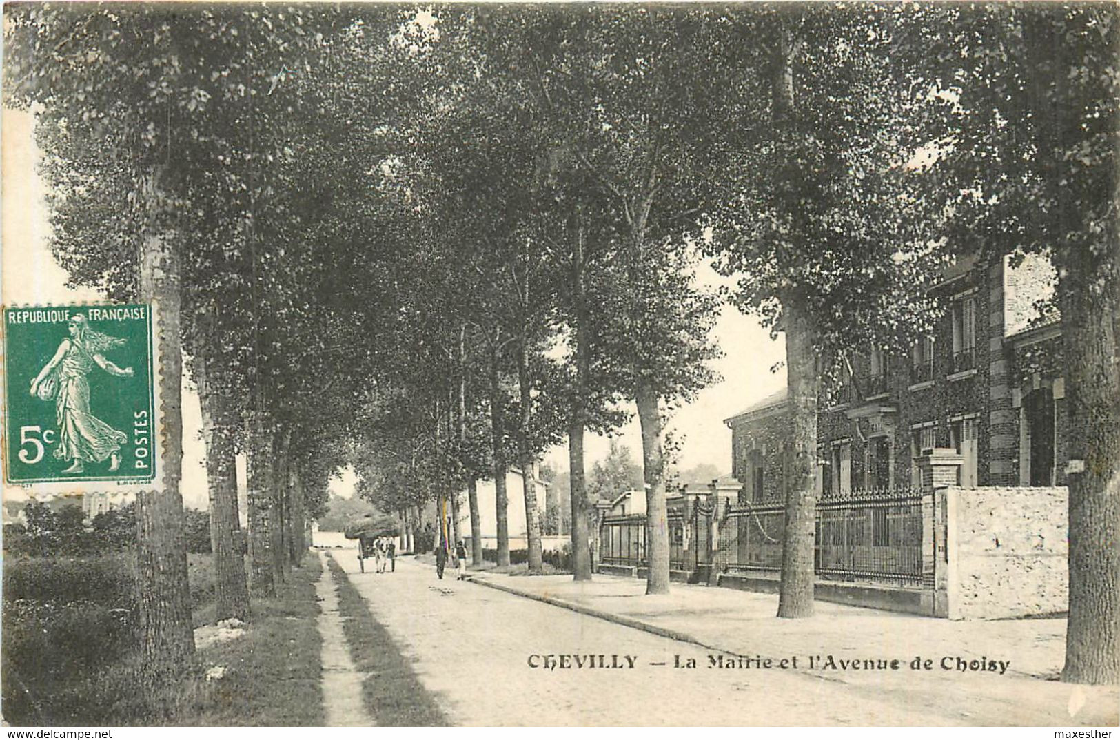 CHEVILLY La Mairie Et L'avenue De Choisy - Chevilly Larue