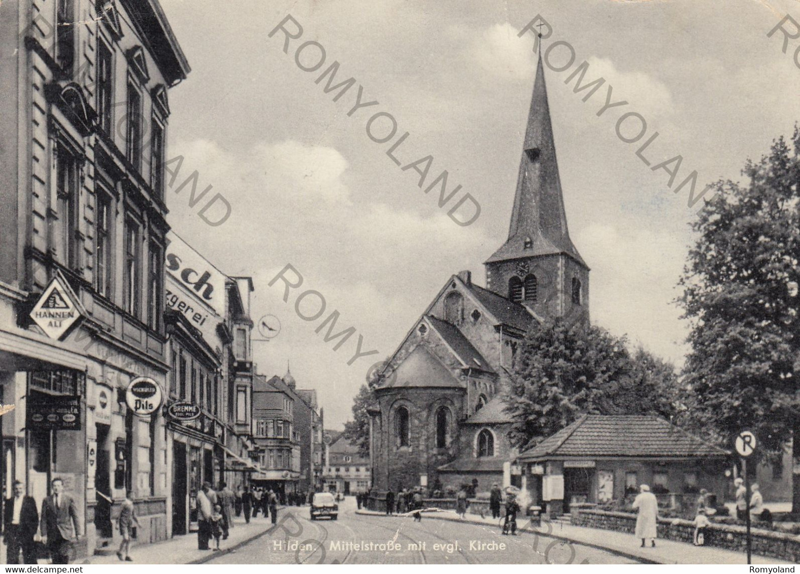 CARTOLINA  HILDEN,NORDRHEIN-WESTFALEN,GERMANIA,MITTELSTRASSE MIT EVGL.KIRCHE,VIAGGIATA 1958 - Hilden