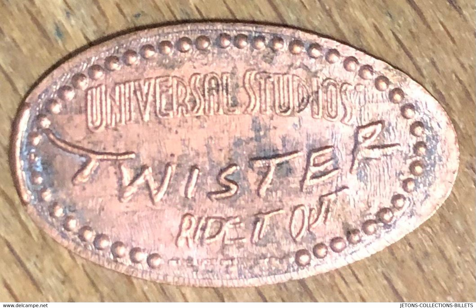 ÉTATS-UNIS USA UNIVERSAL STUDIO TWISTER  PIÈCE ÉCRASÉE PENNY ELONGATED COIN MEDAILLE TOURISTIQUE MEDALS TOKENS - Monete Allungate (penny Souvenirs)