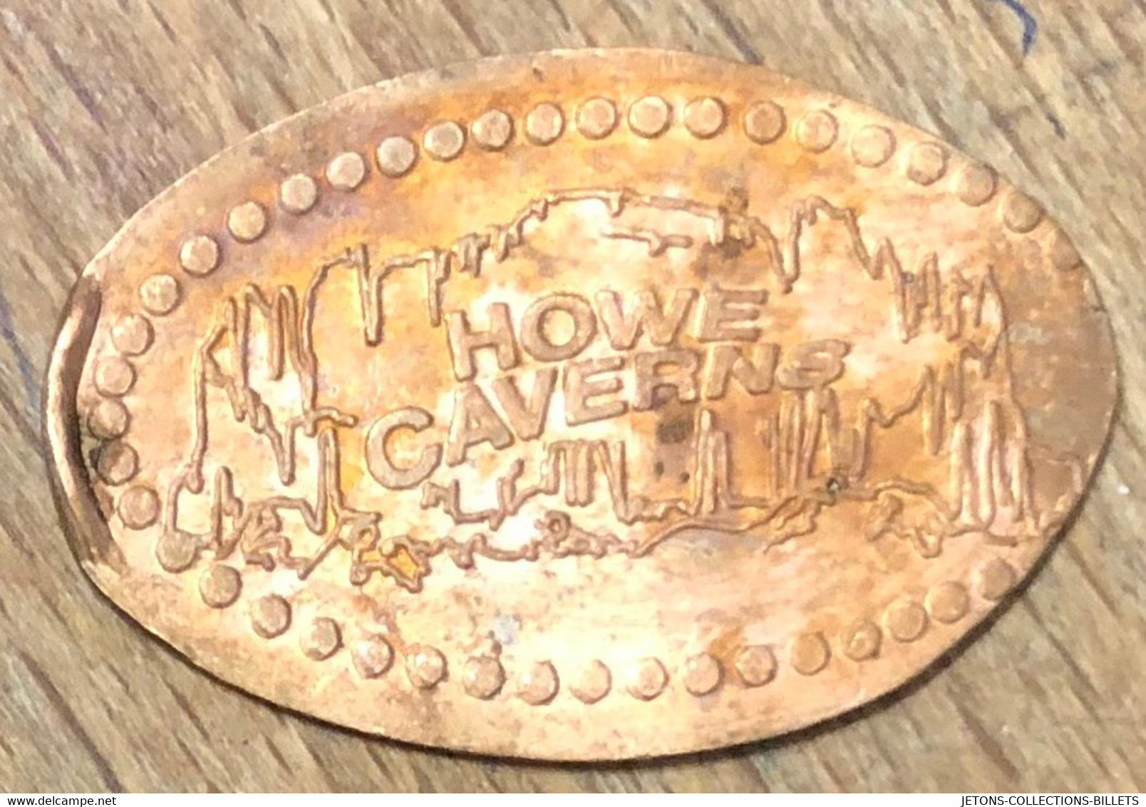 ÉTATS-UNIS USA HOWE CAVERNS PIÈCE ÉCRASÉE PENNY ELONGATED COIN MEDAILLE TOURISTIQUE MEDALS TOKENS - Elongated Coins