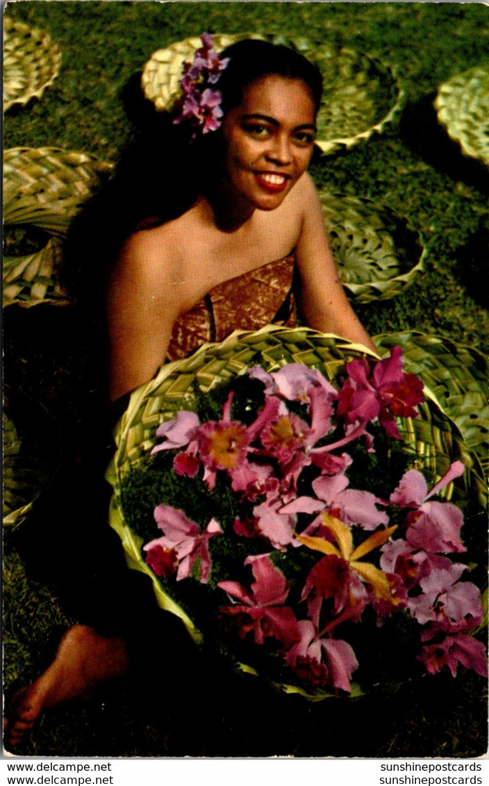 Hawaii Honolulu Beautiful Native Girl With Island Orchids - Honolulu