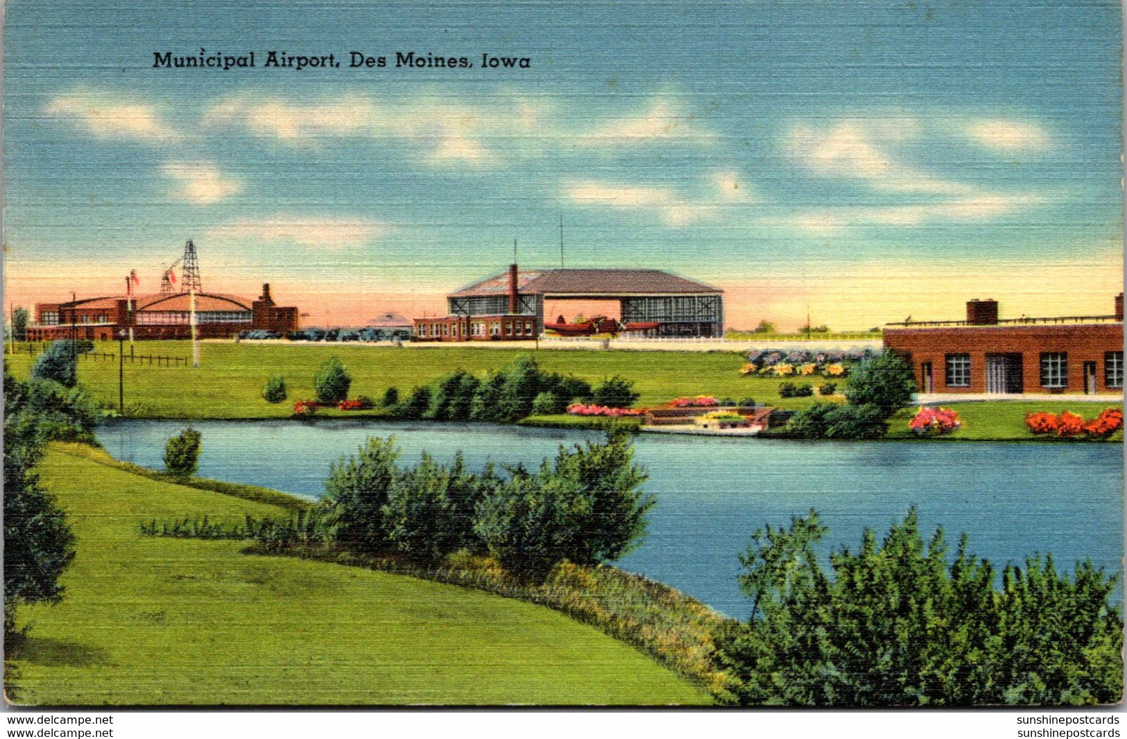 Iowa Des Moines Municipal Airport - Des Moines