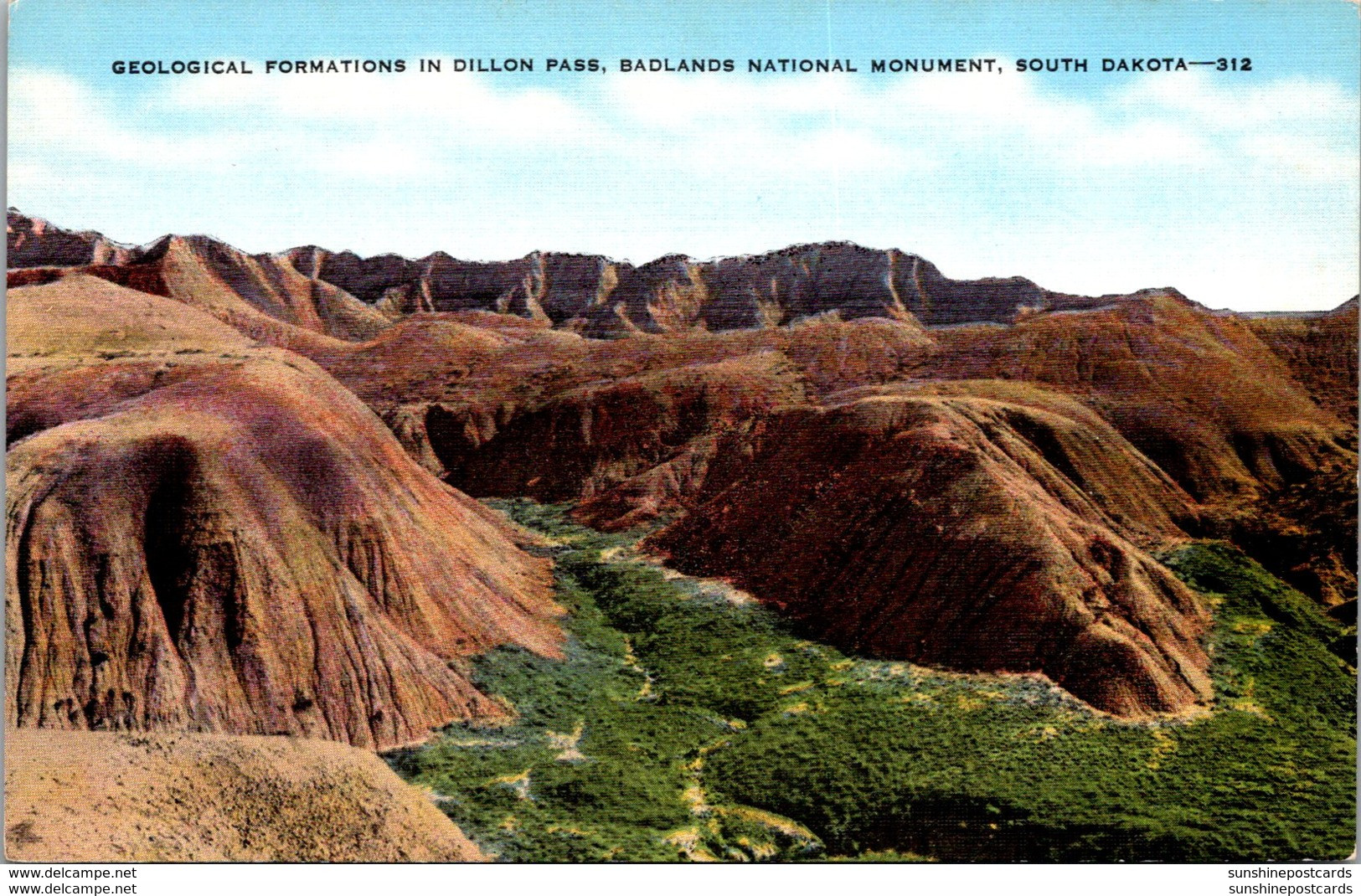 South Dakota Badlands Geological Formations In Dillon Park - Mount Rushmore