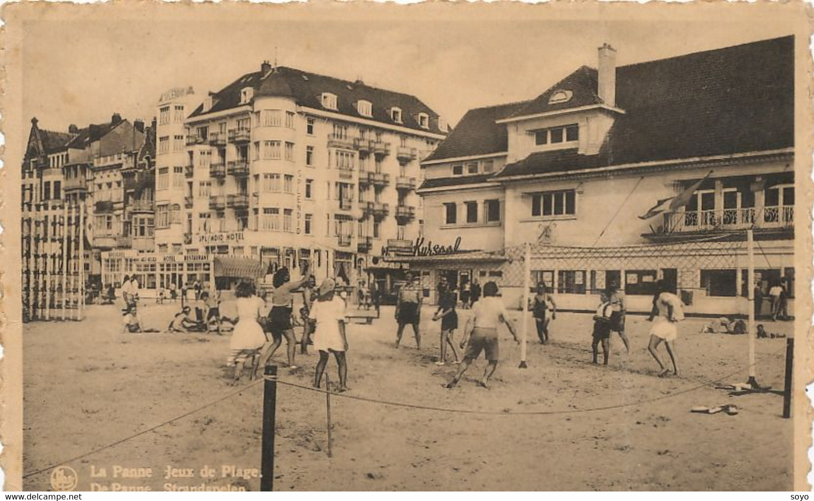 Volleyball Sur La Plage De La Panne De Panne Belgique Splendid Hotel Kursaal Envoi Koksijde à Lambersart Nord - Voleibol