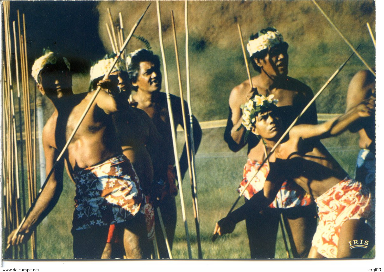 TAHITI - Lanceurs De Javelot - Polynésie Française